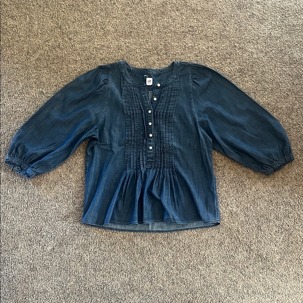 GAP Denim Shirt with Button Accents Size M